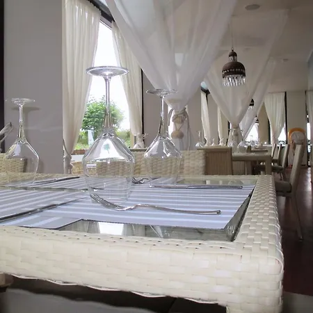 Apartmán Oasis Vip Club - Boutique On The Beach Itself *